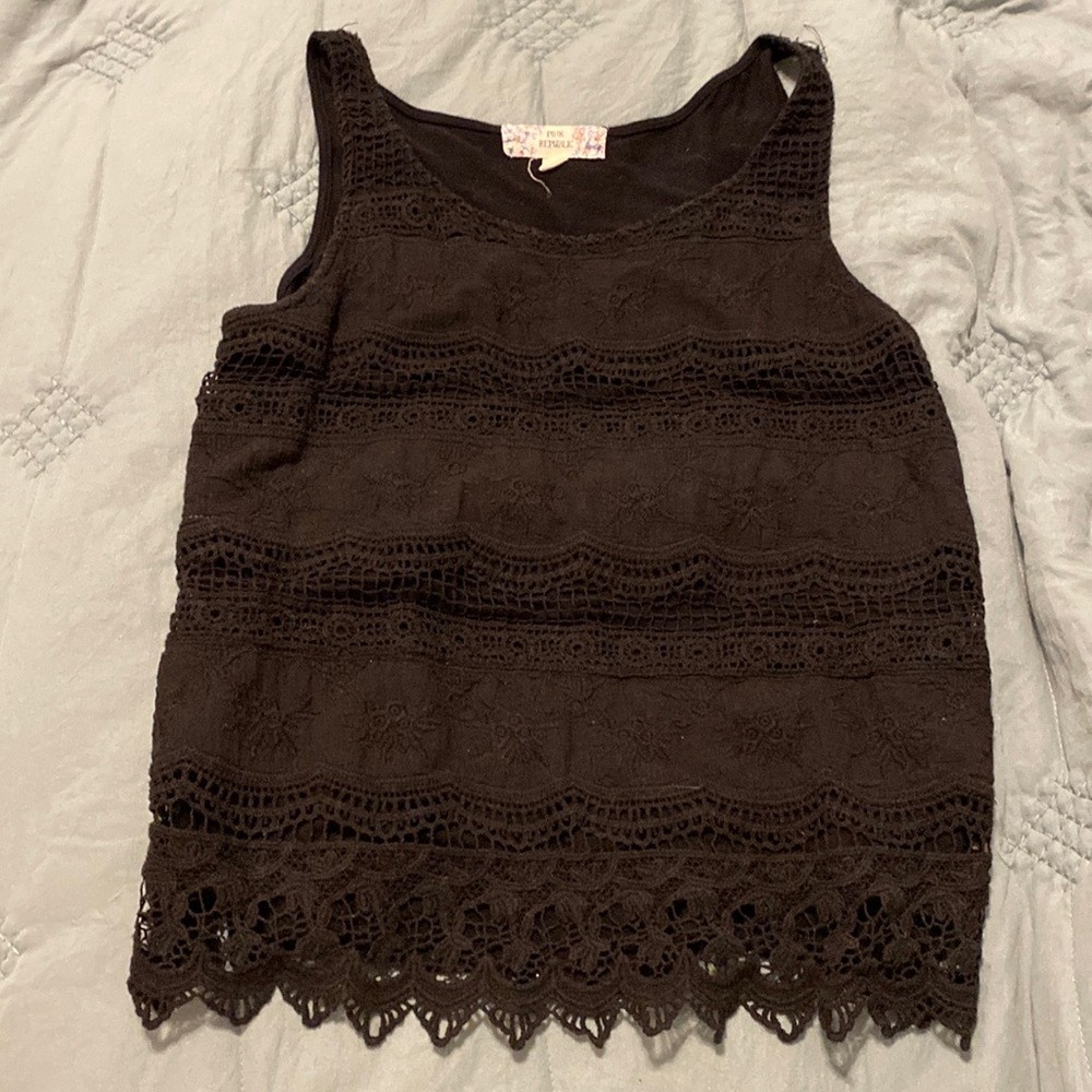 Pink Republic black tank top w/patterned front. Great condition, xsmall.